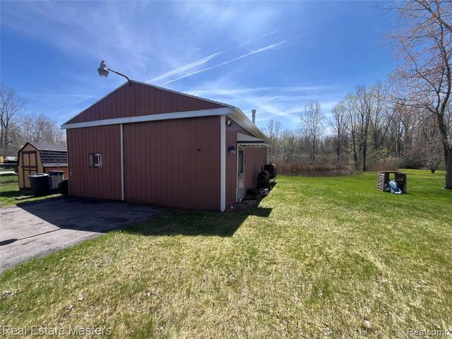5117 Ravenswood Road, Kimball, MI 48074