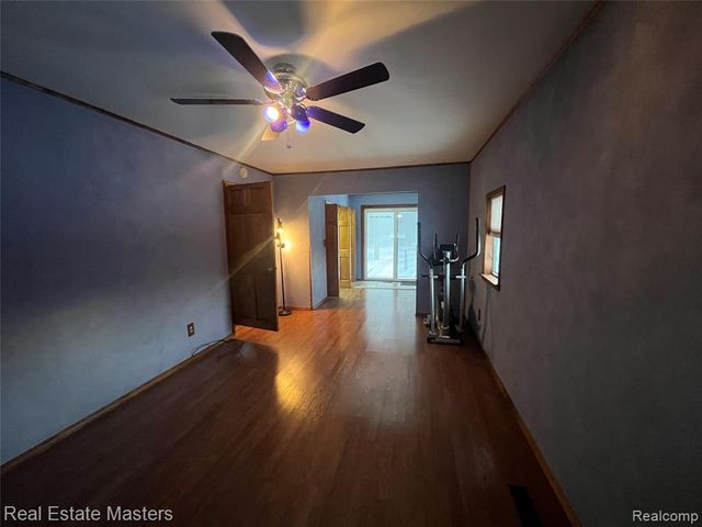 5117 Ravenswood Road, Kimball, MI 48074