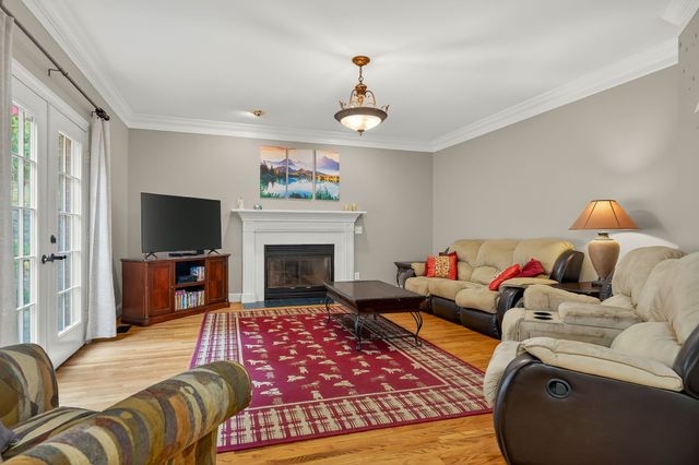 1434 N Plantation Dr, Cookeville, TN 38506