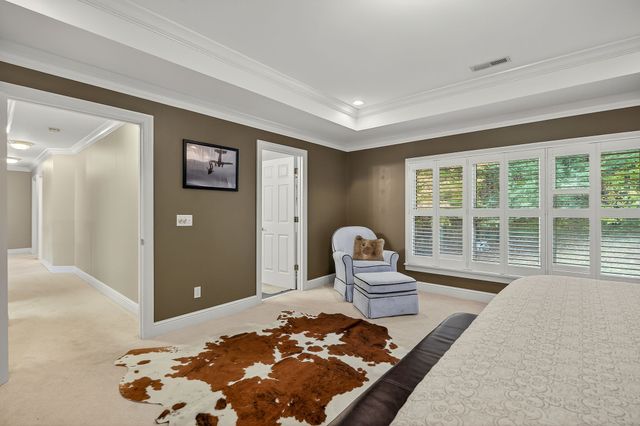 1434 N Plantation Dr, Cookeville, TN 38506