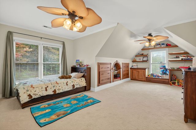 1434 N Plantation Dr, Cookeville, TN 38506
