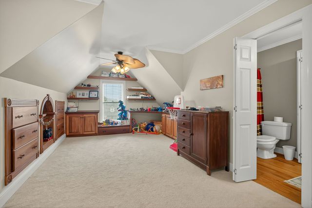 1434 N Plantation Dr, Cookeville, TN 38506