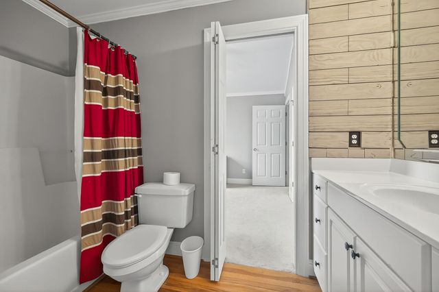 1434 N Plantation Dr, Cookeville, TN 38506