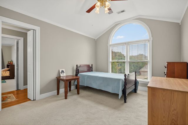 1434 N Plantation Dr, Cookeville, TN 38506
