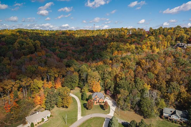 1434 N Plantation Dr, Cookeville, TN 38506