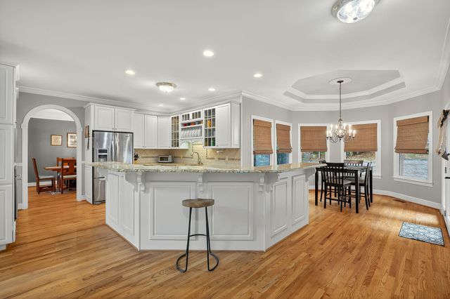 1434 N Plantation Dr, Cookeville, TN 38506
