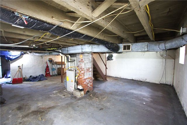 233 Allen Avenue, Donora, PA 15033