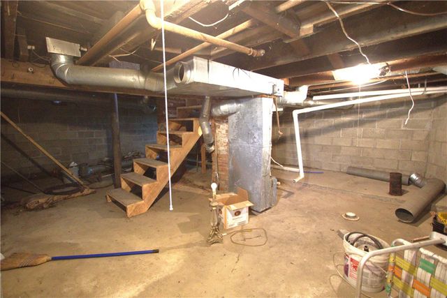 233 Allen Avenue, Donora, PA 15033