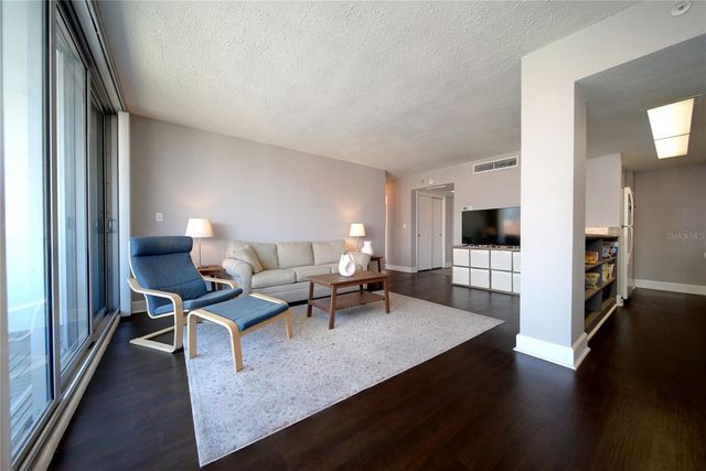 470 3RD STREET S 612, St Petersburg, FL 33701