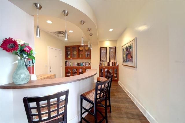 470 3RD STREET S 612, St Petersburg, FL 33701