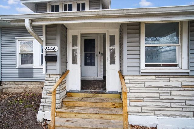 2446 N 49th STREET, Milwaukee, WI 53210