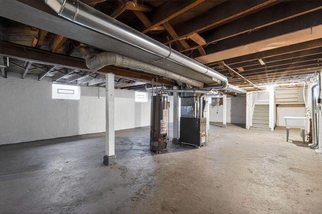 2446 N 49th STREET, Milwaukee, WI 53210