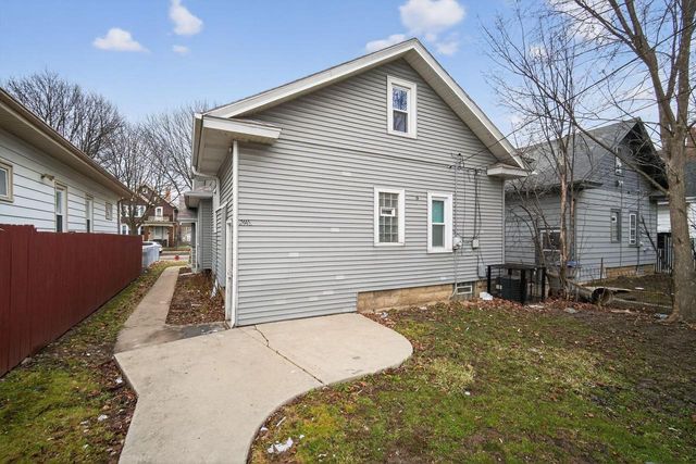 2446 N 49th STREET, Milwaukee, WI 53210