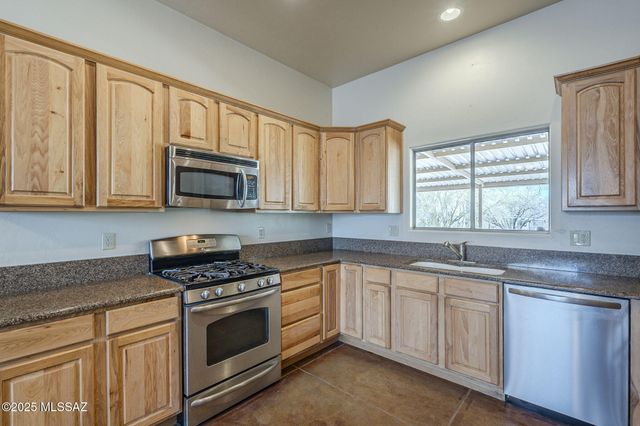 41453 E Cathy Lane, Marana, AZ 85658