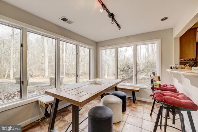 10600 HUNTER STATION RD, Vienna, VA 22181