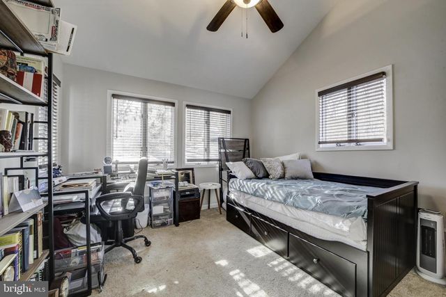 10600 HUNTER STATION RD, Vienna, VA 22181