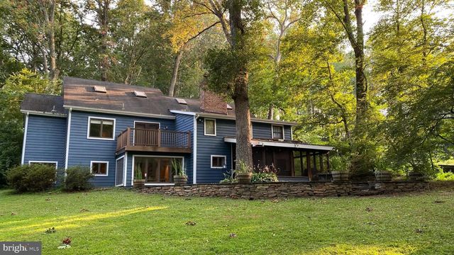 10600 HUNTER STATION RD, Vienna, VA 22181