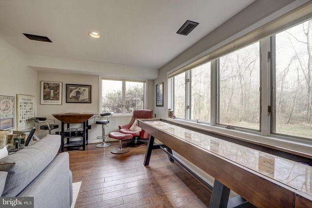 10600 HUNTER STATION RD, Vienna, VA 22181