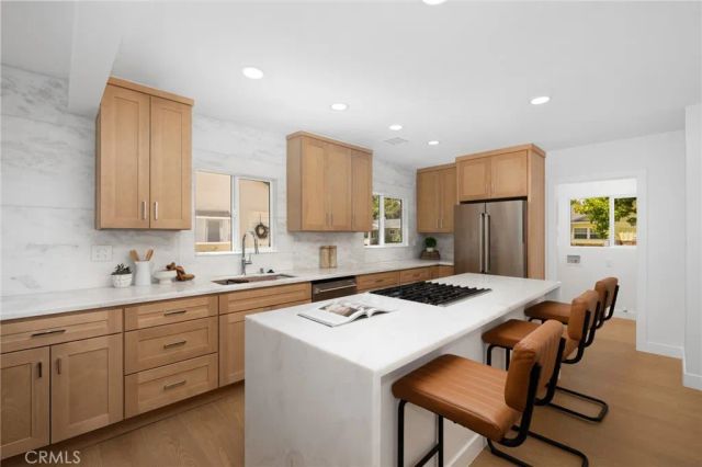 15550 Otsego Street, Encino, CA 91436