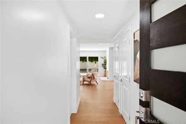15550 Otsego Street, Encino, CA 91436