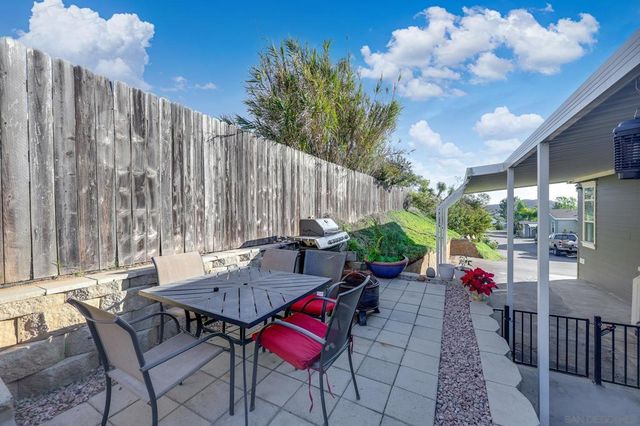 250 La Cresta Heights Rd Spc 12, El Cajon, CA 92021