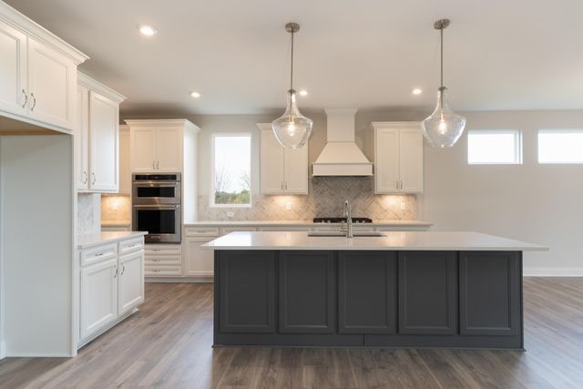 1500 Crystal Rim Court, Hebron, KY 41048