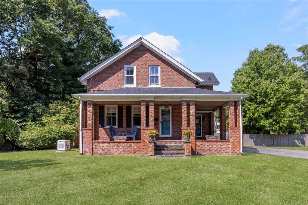 248 New Meadow Road, Barrington, RI 02806