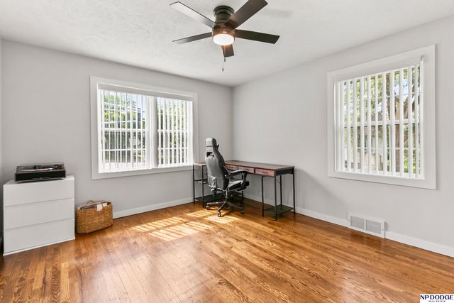 3702 N 60 Street, Omaha, NE 68104