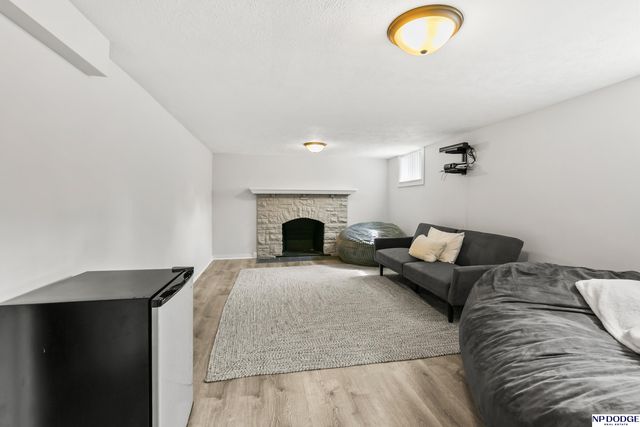 3702 N 60 Street, Omaha, NE 68104