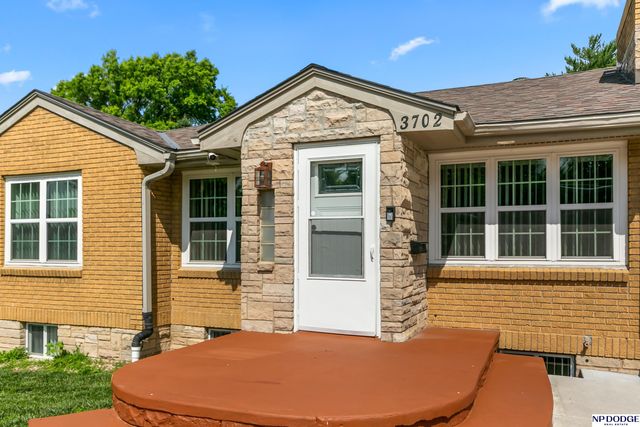 3702 N 60 Street, Omaha, NE 68104