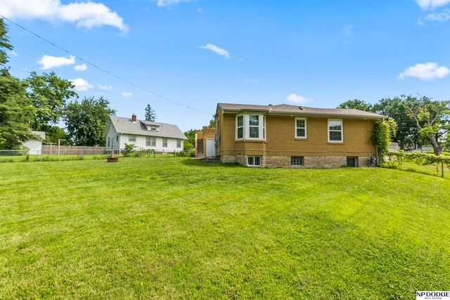 3702 N 60 Street, Omaha, NE 68104
