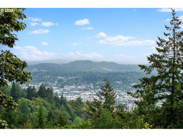 3215 Sw SHERWOOD Pl, Portland, OR 97201