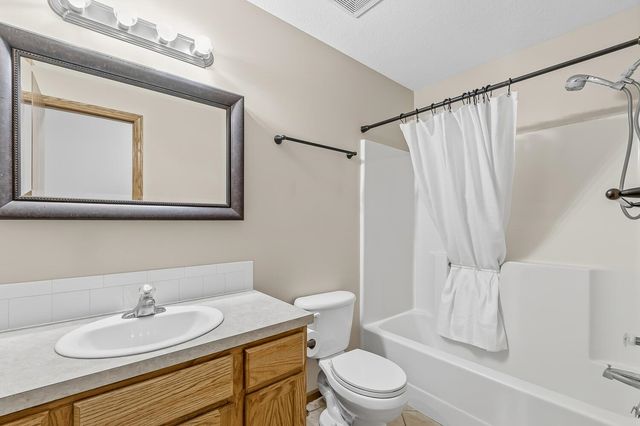 8211 W 34th St N, Wichita, KS 67205