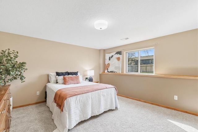 8211 W 34th St N, Wichita, KS 67205