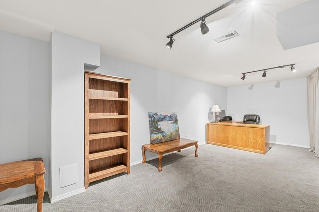 8211 W 34th St N, Wichita, KS 67205