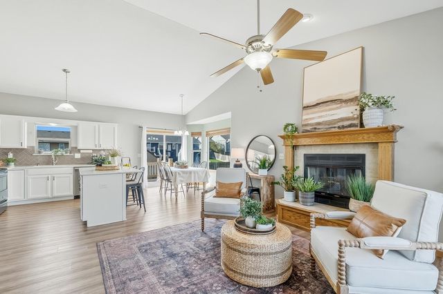 8211 W 34th St N, Wichita, KS 67205