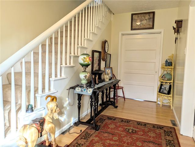 220 Overholt Dr, East Huntingdon, PA 15683