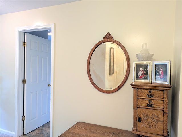 220 Overholt Dr, East Huntingdon, PA 15683