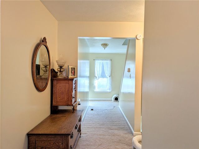 220 Overholt Dr, East Huntingdon, PA 15683