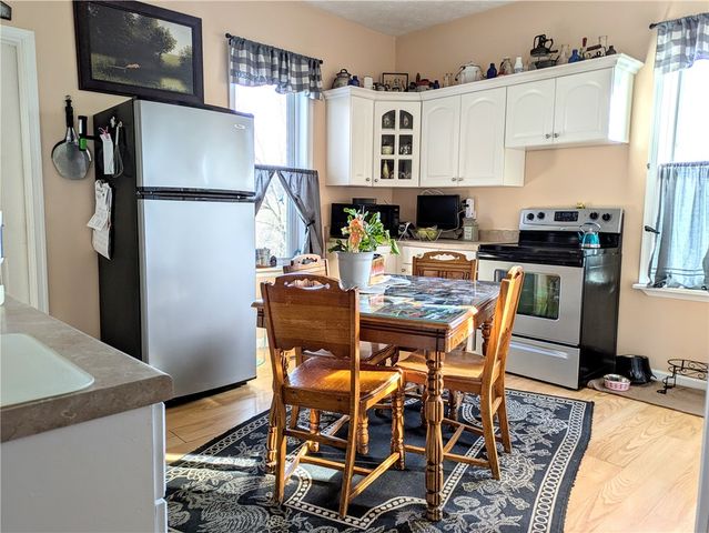 220 Overholt Dr, East Huntingdon, PA 15683