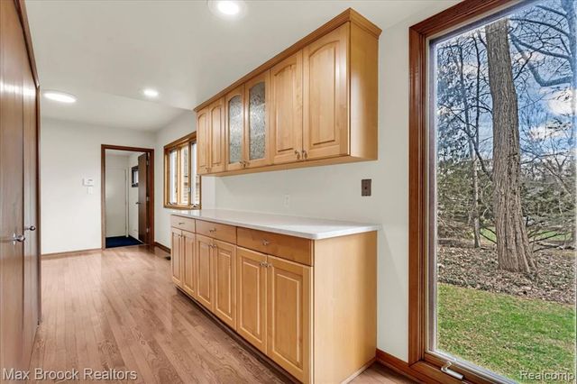 26311 W 14 Mile Road, Franklin, MI 48025