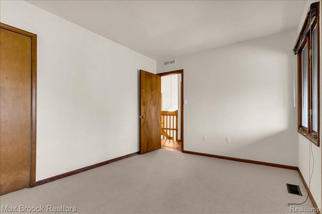 26311 W 14 Mile Road, Franklin, MI 48025