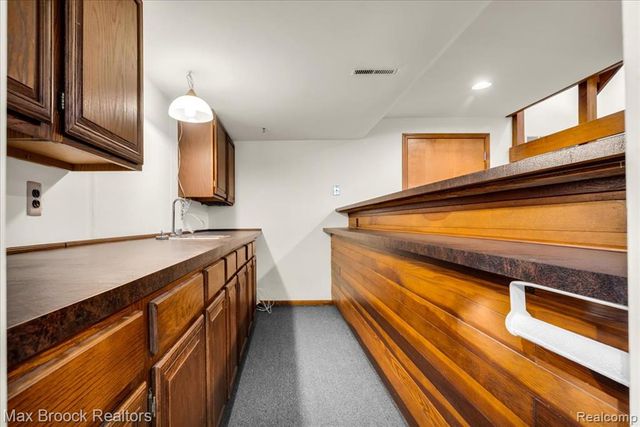 26311 W 14 Mile Road, Franklin, MI 48025