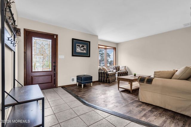 11 Parkers Point Boulevard, Forked River, NJ 08731