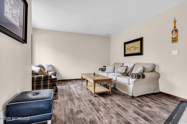 11 Parkers Point Boulevard, Forked River, NJ 08731