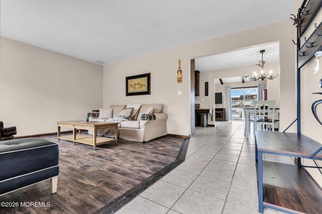 11 Parkers Point Boulevard, Forked River, NJ 08731