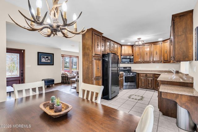 11 Parkers Point Boulevard, Forked River, NJ 08731