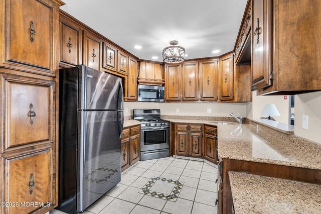 11 Parkers Point Boulevard, Forked River, NJ 08731