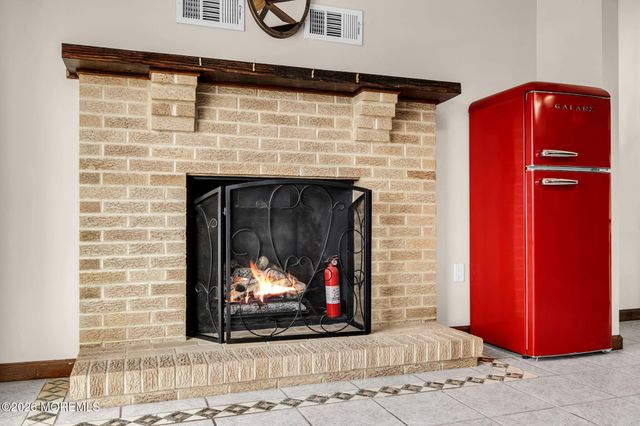 11 Parkers Point Boulevard, Forked River, NJ 08731