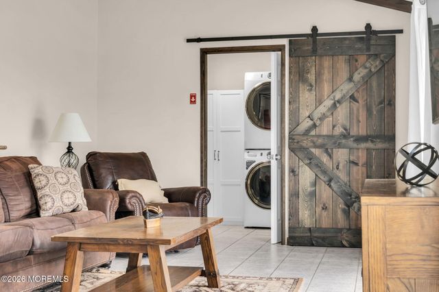 11 Parkers Point Boulevard, Forked River, NJ 08731